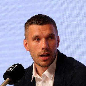 Lustig: Hier sammelte Lukas Podolski Entertainment-Erfahrung