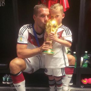 WM-Throwback: So gratuliert Poldi seinem Sohn zum Geburtstag