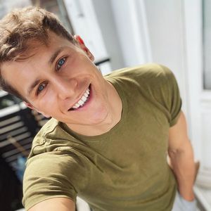Nacktszene bei "Sunny": Wie schwer fiel das Lukas Sauer?