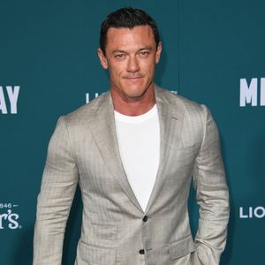 Luke Evans hätte ohne heterosexuelle Rollen keine Karriere!