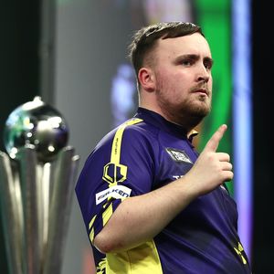 Darts-Sensation perfekt: Luke Littler (17) ist Weltmeister