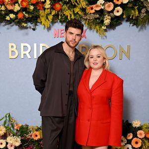 Heiße Szenen: So bereiteten sich Luke Newton und Nicola vor
