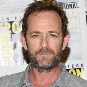 Eilmeldung: "Beverly Hills, 90210"-Star Luke Perry ist tot