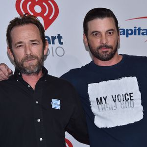 Drastisches Pic: "Riverdale"-Star Skeet Ulrich hatte Herz-OP