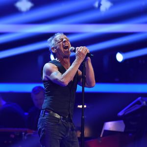 Punkrocker Lutz heizt den "The Voice Senior"-Coaches ein!