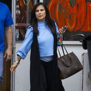 Trotz Britney-Drama: Lynne Spears ist gut gelaunt unterwegs