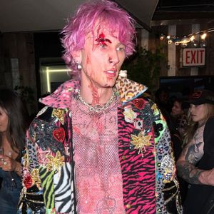 Machine Gun Kelly klärt auf: Darum hatte er eine Platzwunde