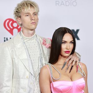 "Wahre Liebe": MGK schwärmt von Beziehung mit Megan Fox