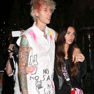 Machine Gun Kelly und Megan Fox händchenhaltend unterwegs