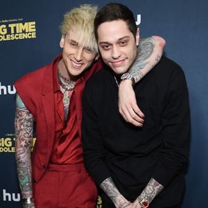 Pete Davidson schwärmt von MGKs Vater-Tipps