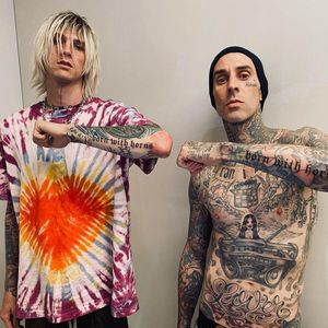 Wegen Album: MGK und Travis Barker haben jetzt Partnertattoo