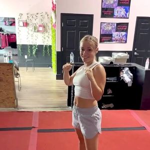 Nach Zwillingsgeburt: Mackenzie McKee zeigt After-Baby-Body