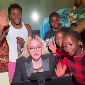 Seltener Anblick! Madonna zeigt sich mit ihren Kids im Netz