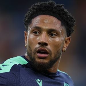 Fans schockverliebt: Nigerianischer WM-Torwart geht viral