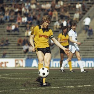 Bundesliga-Legende Manni Burgsmüller wurde tot aufgefunden!