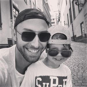 So groß ist der Sohn von ESC-Sieger Mans Zelmerlöw schon