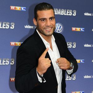 OP-Klammern ziehen: Manuel Charr kennt keinen Schmerz!