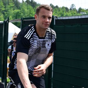 Das erste Mal seit Monaten! Manuel Neuer steht wieder im Tor