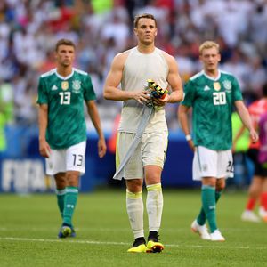 Verstecktes Tattoo: Manuel Neuer hat Farbe unter der Haut!
