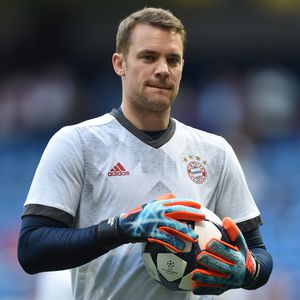 Hoffnung auf WM? Manuel Neuer trainiert 1. Mal ohne Krücken!