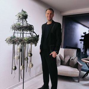 Manuel Neuers skurriler Weihnachtsbaum überrascht Fans