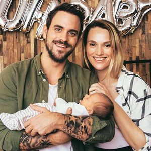 Mit Baby Leo: Anna Hofbauer & Marc posten Weihnachtsgrüße!