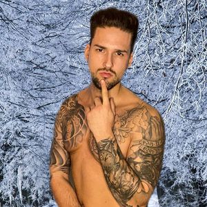Schnee-Shooting: Marco Cerullo nimmt Influencer aufs Korn