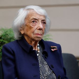 Margot Friedländer (103) muss nach Sturz ins Krankenhaus