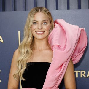 "Beschämend": Margot Robbie erntet Kritik für Barbie-Kleid