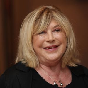 Pop-Ikone Marianne Faithfull erobert posthum die Charts