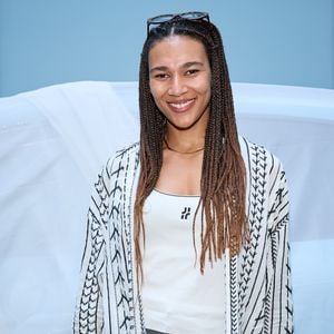 Marie Mouroum gibt kämpferisches Update nach ihrer Knie-OP