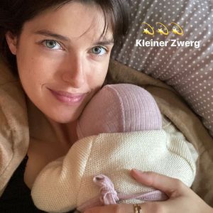 "Kleiner Zwerg": Marie Nasemann teilt süßes Foto von Tochter
