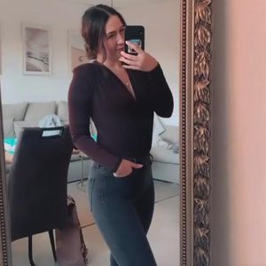 Nach Zwillingsgeburt: Mariella D'Auria zeigt After-Baby-Body