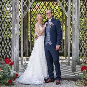 "Hochzeit auf den ersten Blick"-Paar zieht in sein Haus ein