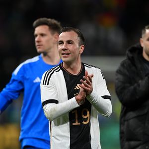 WM-Held Mario Götze drückt der U17 im Finale die Daumen!