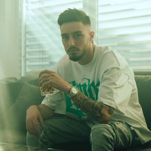 Sänger Mario Novembre will mit Cover-Song Charts stürmen