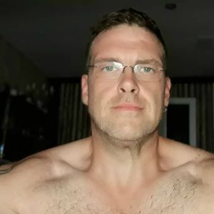 Kämpft "The Biggest Loser"-Mario mit überschüssiger Haut?