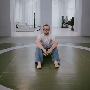 "Glow-Up des Jahres": Fans feiern Mark Forster ohne Kappe