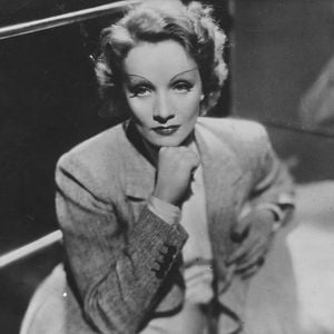 Marlene Dietrich plante angeblich ein Attentat auf Hitler