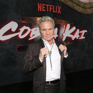 "Cobra Kai"-Martin Kove entschuldigt sich für Beiß-Vorfall