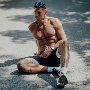 Was denkt Martin Michelius über Stellas Playboy-Shooting?