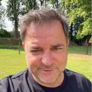 Martin Rütter empfiehlt Eierlikör für Hunde an Silvester