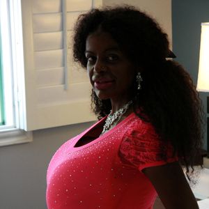 In Kenia getauft: Busenwunder Martina Big heißt nun Malaika!