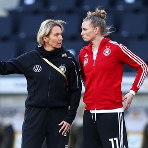 Bleibt Martina Voss-Tecklenburg? Alexandra Popp äußert sich