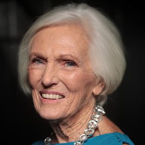 Trauriger Grund: Darum ist Mary Berry (90) so schlank