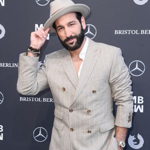 Huch! Was macht denn Tanzprofi Massimo Sinató bei GNTM?