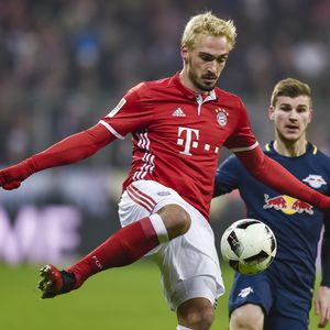 Schlecht im Dosen-Werfen? Darum ist Mats Hummels jetzt blond