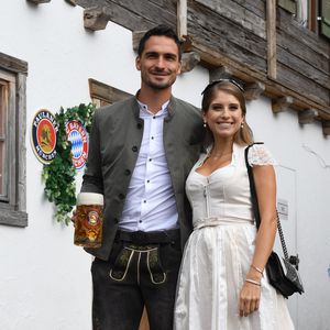Sexy Schwanger-Look: Cathy Hummels mit XXL-Beinschlitz!