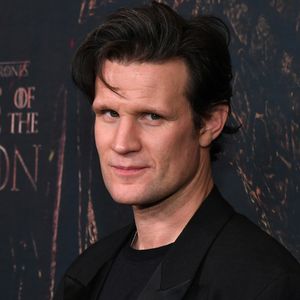 Was ein Look: Matt Smith überrascht als Punk am Film-Set