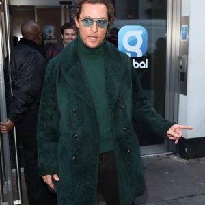 Zu viel des Guten? Matthew McConaughey komplett in Grün!